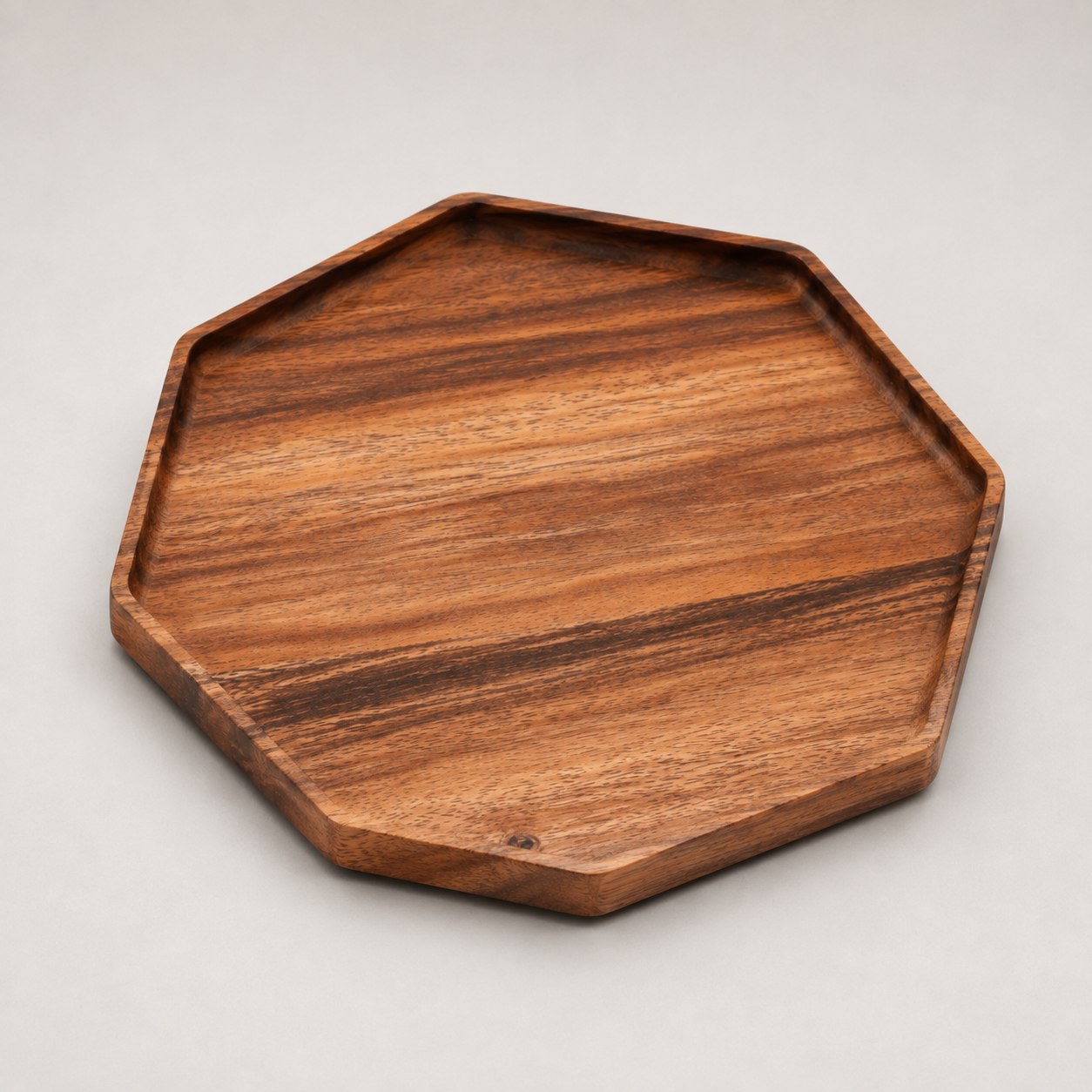 Octagonal acacia tray detail